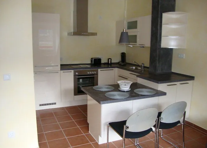 Saint Denis Hotel 2*