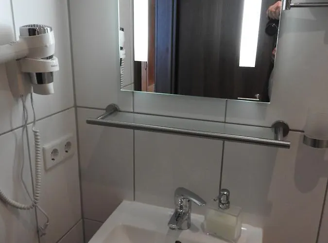 Hotel Saint Denis 2*