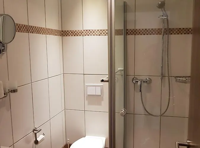 Saint Denis Hotel 2*